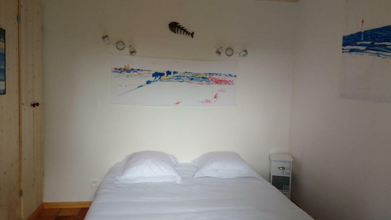 เล เชน เบลอ Bed & Breakfast แซงต์-มารี-เด-เร ภายนอก รูปภาพ